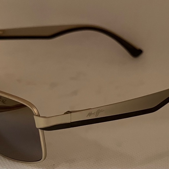 Maui Jim BACKSWING Polarized Sunglasses 709-16A Gold/Bronze Glass MSRP $349 New - Picture 16 of 16